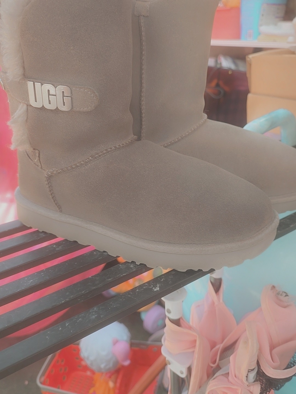 UGG Women's Short Shearling Boot in Chestnut Brown